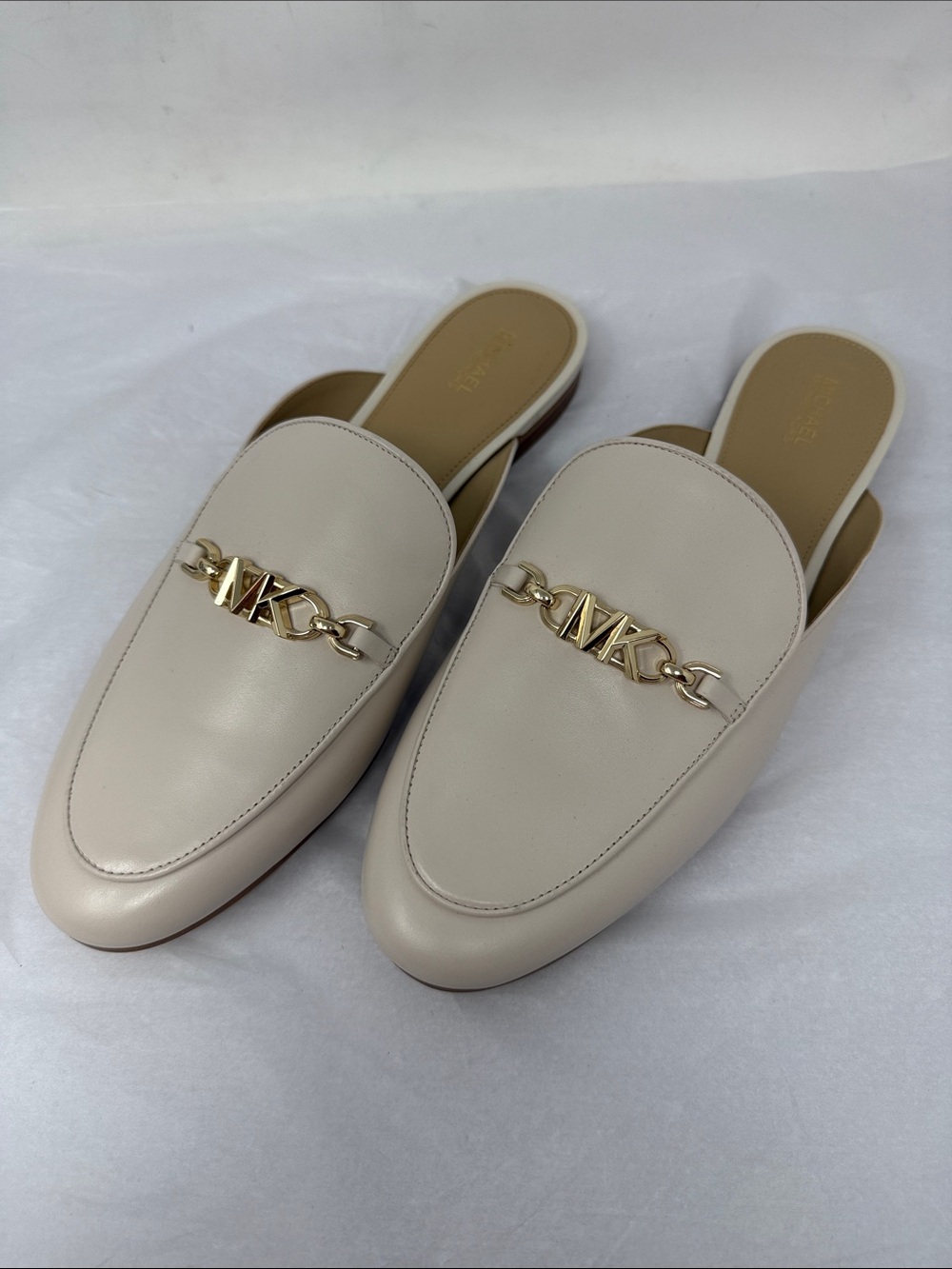 Michael Kors Leather MK Chain Mule Loafers Vanilla Cream Slip On Flats Size 10